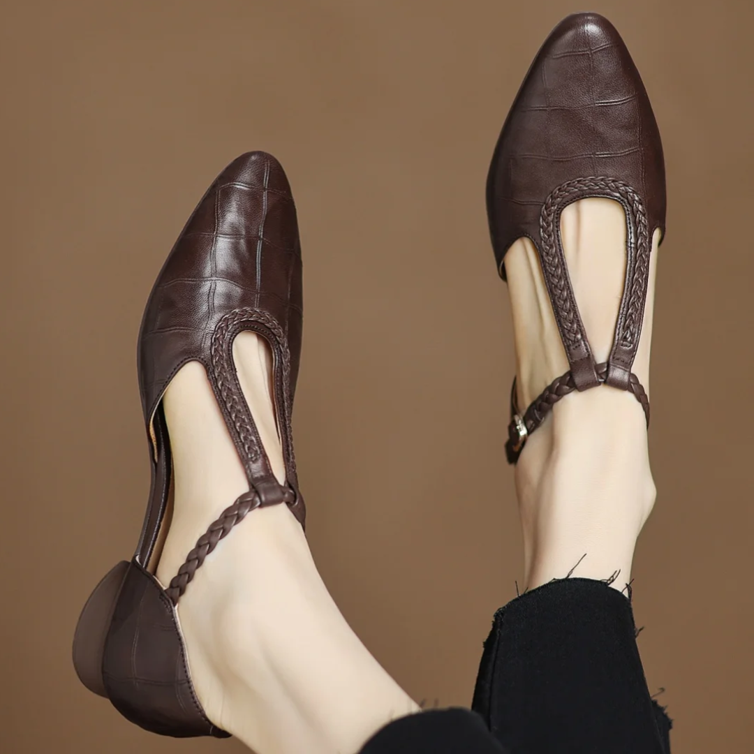 Freya | Classic Strap Shoes