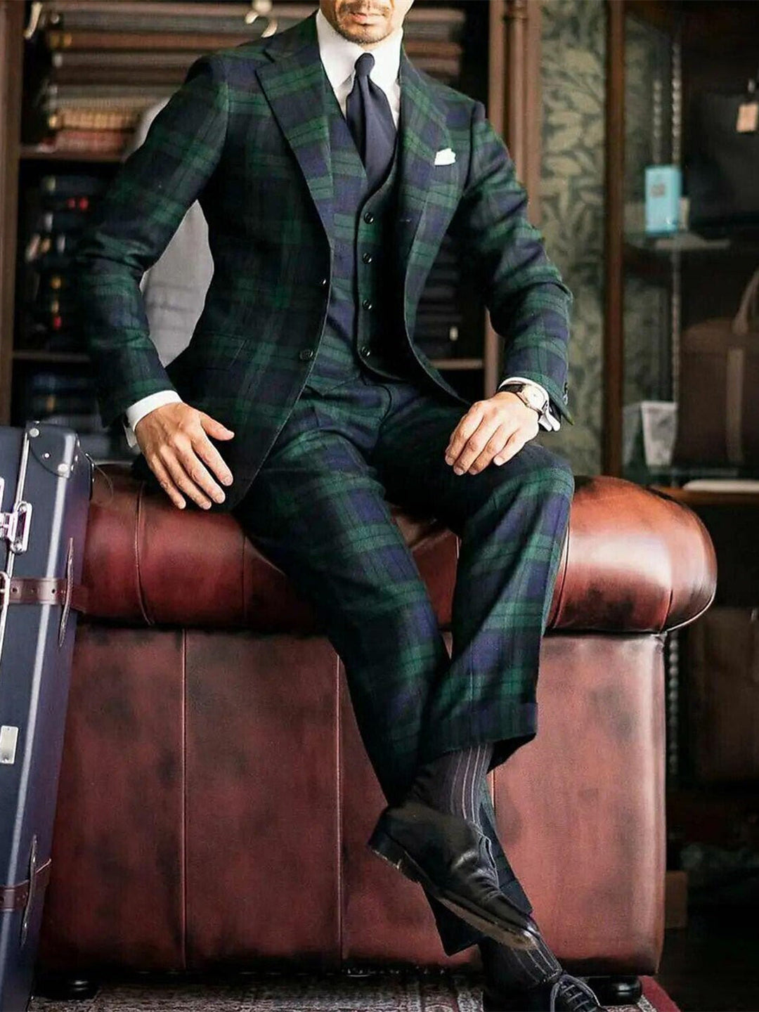 Warren | Stylish Single Breasted Two-buttons 3 Piece Suit