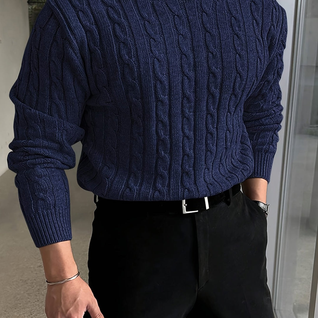 Gareth | Cable-Knit Round Neck Sweater