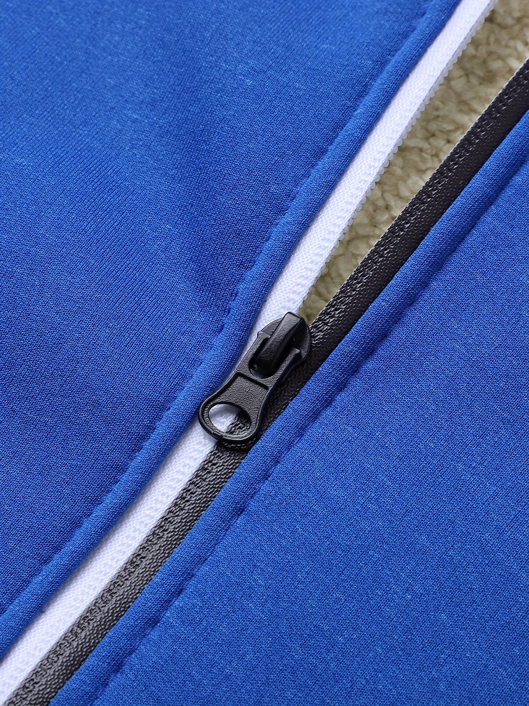 Douglas | Cosy Hooded Zip-Up Jacket