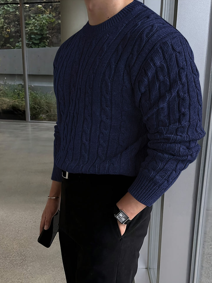 Gareth | Cable-Knit Round Neck Sweater