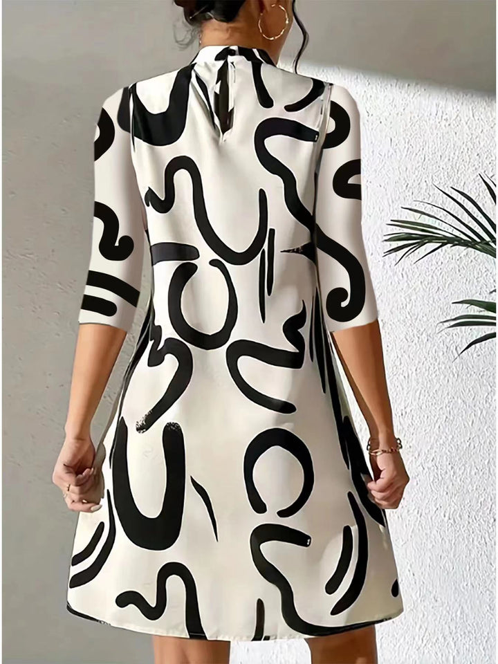 Romilly | Elegant Round Neck Dress