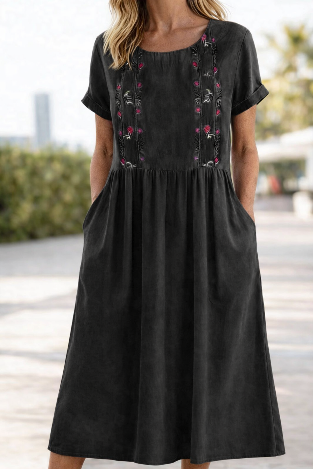 Trixie | Elegant Floral Summer Midi Dress