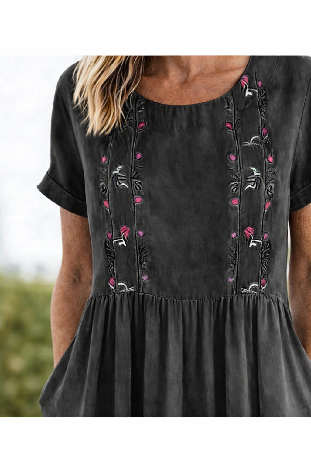 Trixie | Elegant Floral Summer Midi Dress