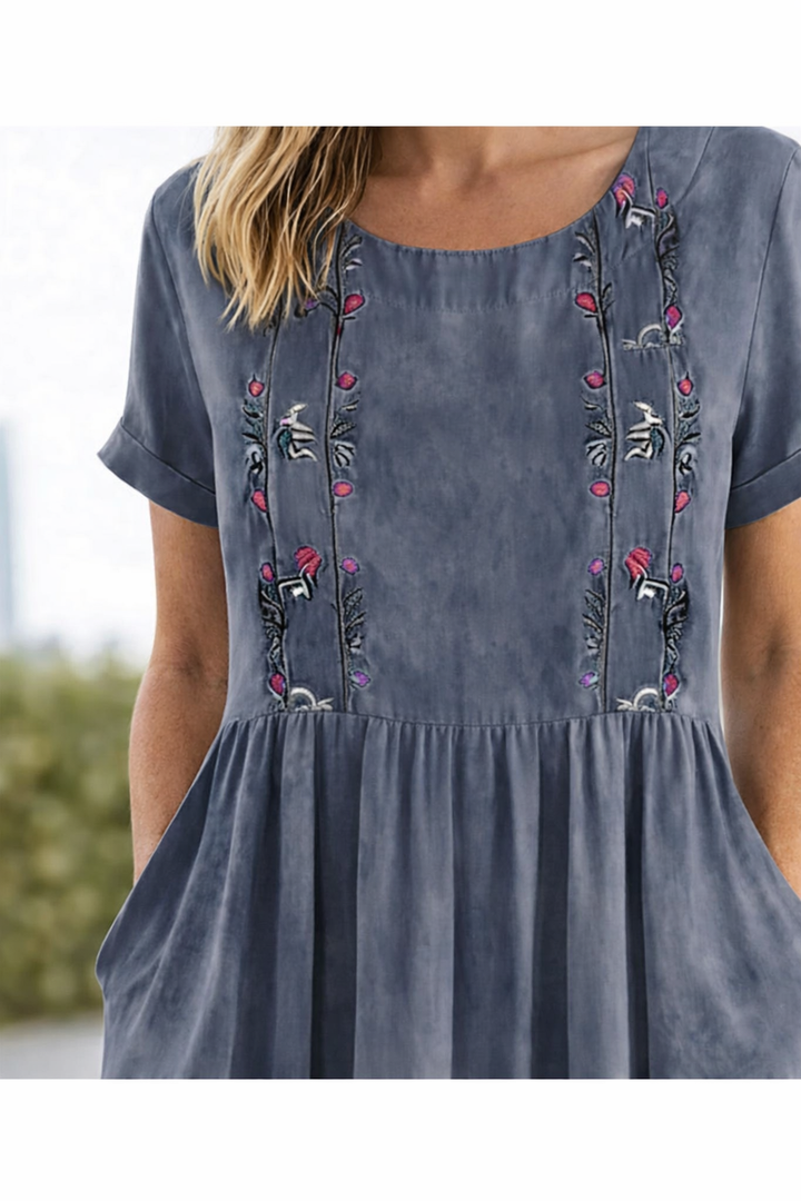 Trixie | Elegant Floral Summer Midi Dress