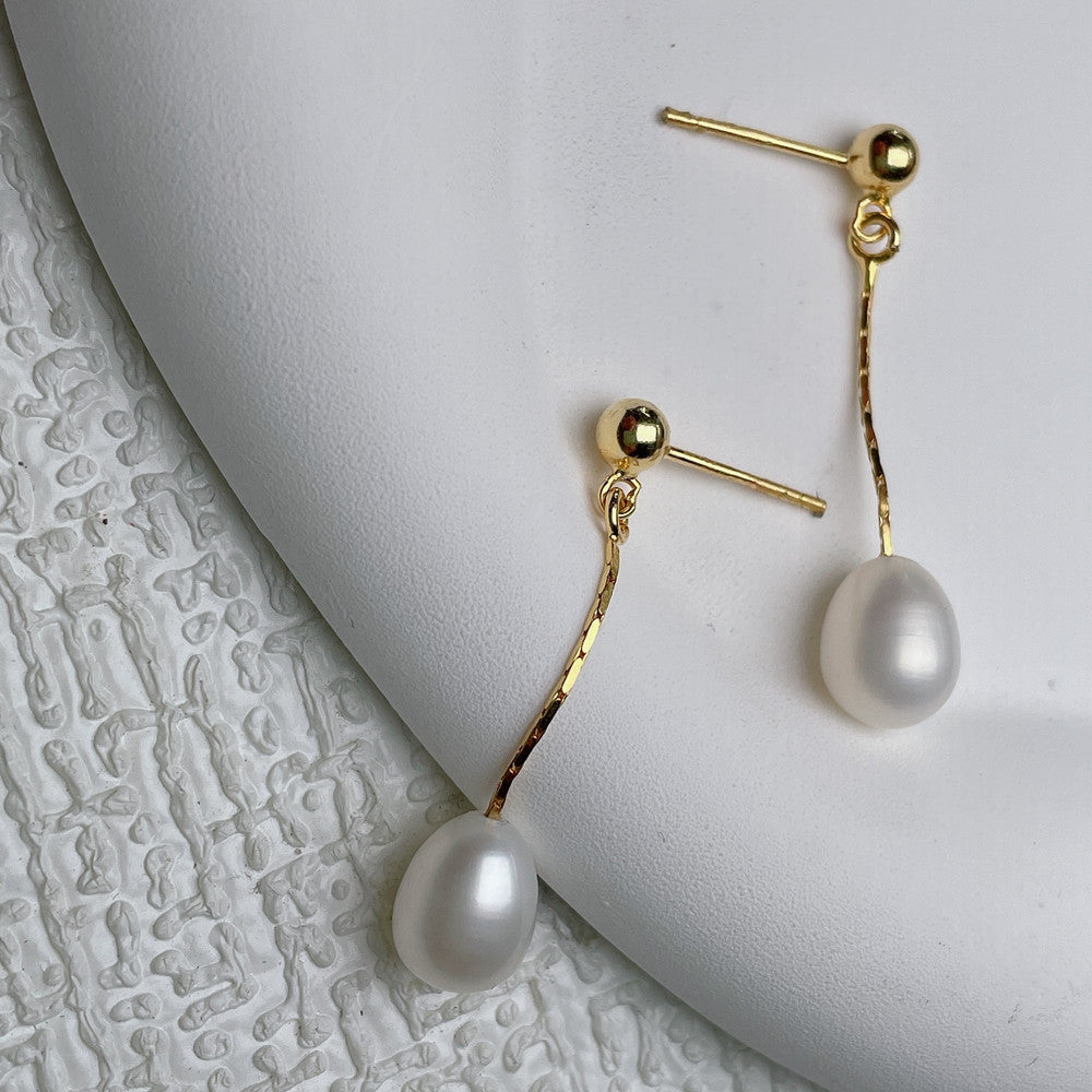 Anneliese | Graceful Drop Earrings