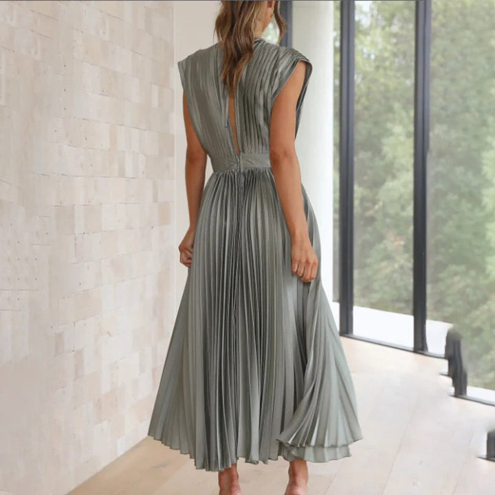Kimberley | Stylish Sleeveless V-Neck Dress