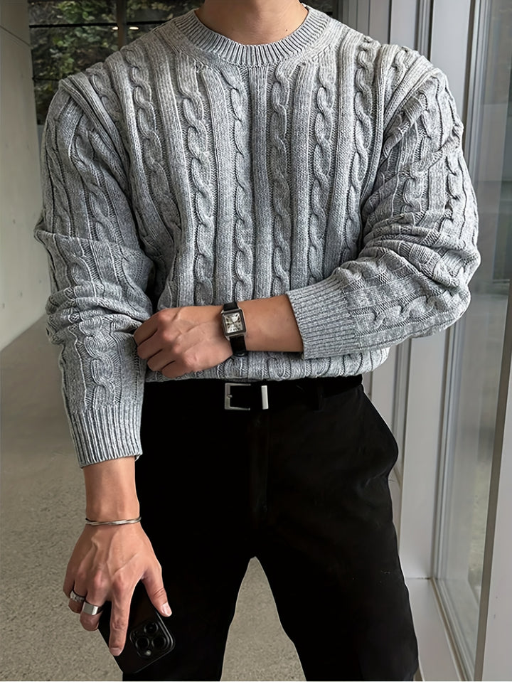 Gareth | Cable-Knit Round Neck Sweater