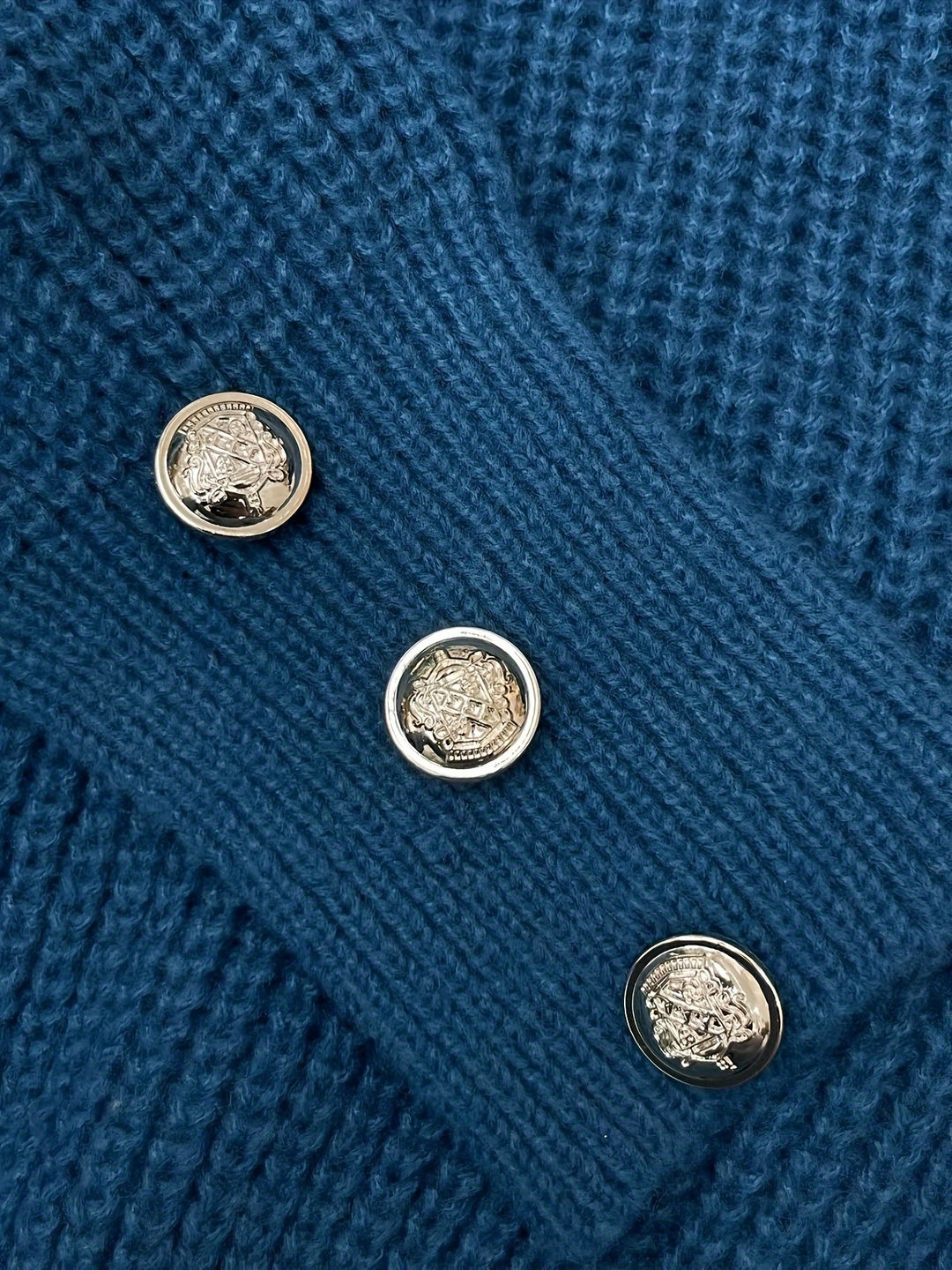 Beatrix | Button-Detail V-Neck Jumper