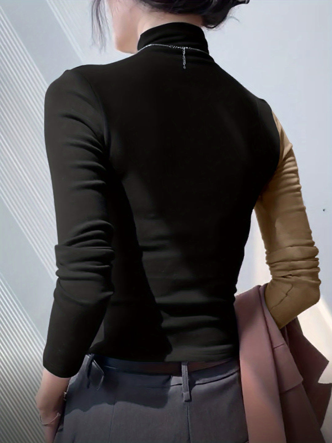 Suzanne | Colour-Block Mock Neck Top