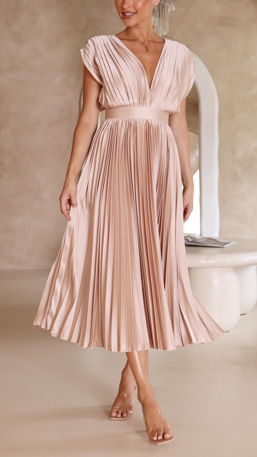 Kaitlyn | Stylish Pleated V-Neck Midi Dress