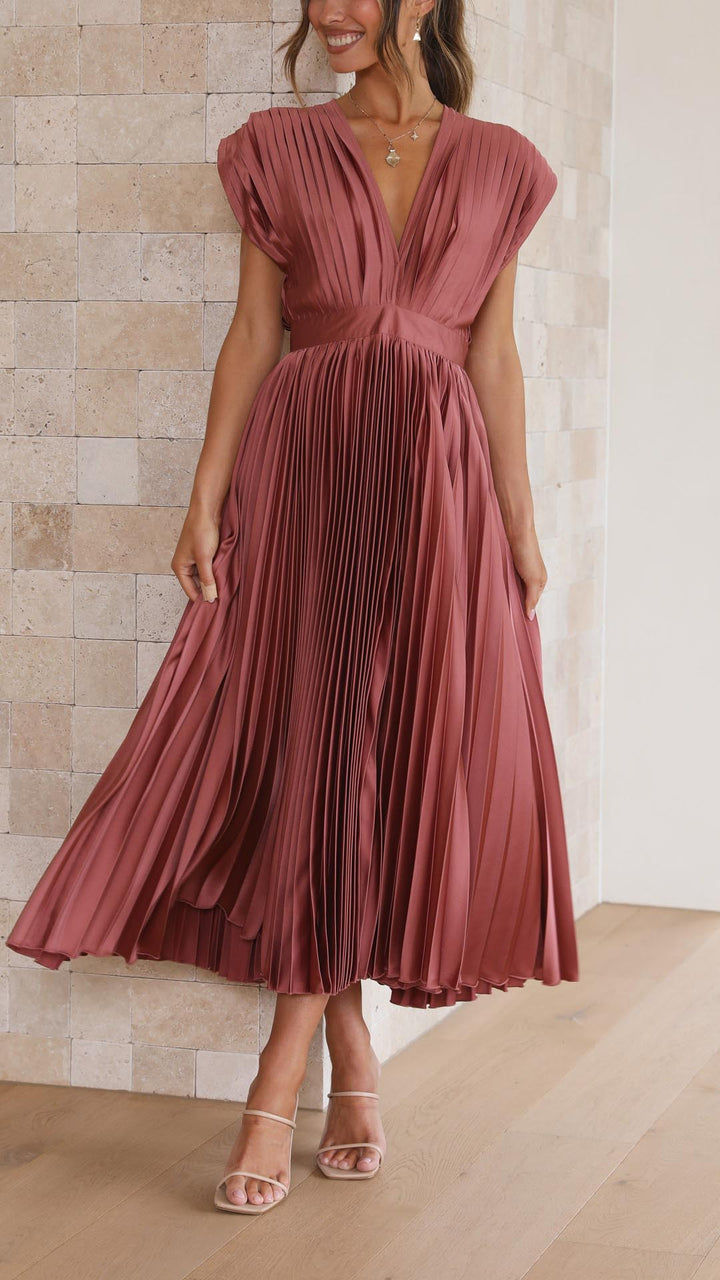 Kaitlyn | Stylish Pleated V-Neck Midi Dress