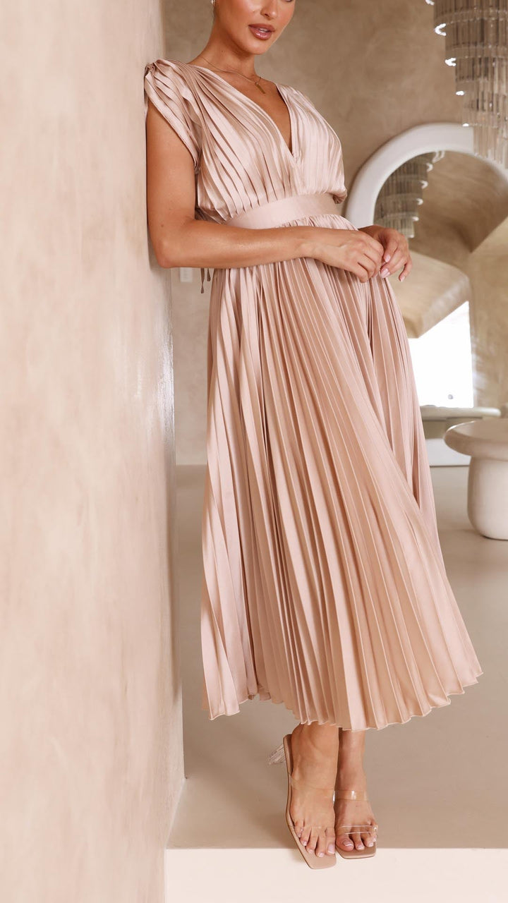 Kaitlyn | Stylish Pleated V-Neck Midi Dress
